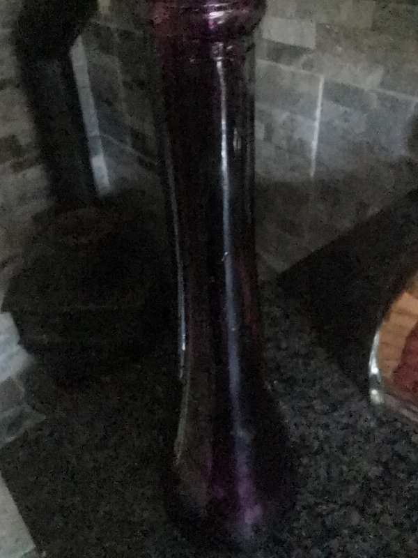 VINTAGE COLLECTABLE BOTTLE