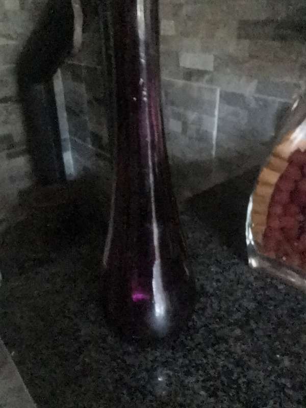 VINTAGE COLLECTABLE BOTTLE
