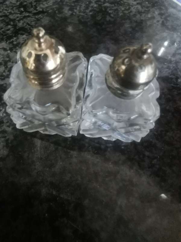 MINIATURE GLASS SALT AND PEPPER SHAKER