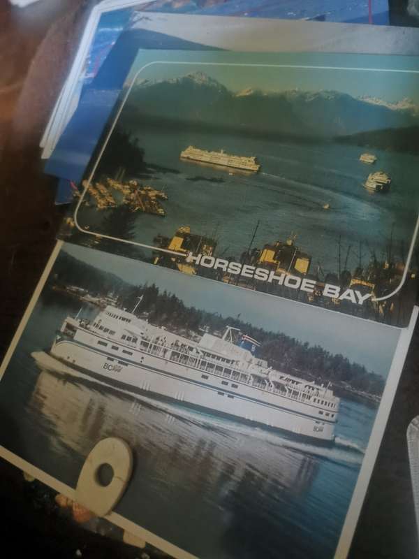 20 VINTAGE UNUSED POSTCARDS  LOT 1