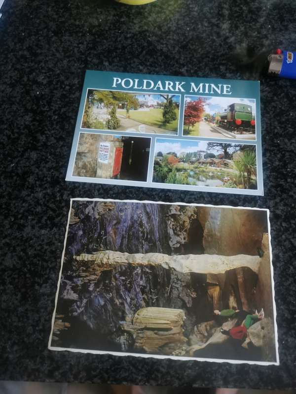 20 VINTAGE UNUSED POSTCARDS  LOT 1