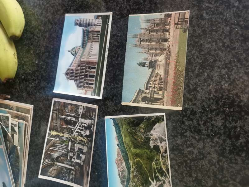 40 SMALL VINTAGE CARDS  LOT 3