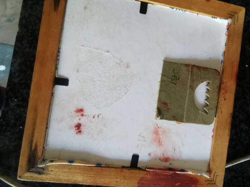 VINTAGE WOODEN SMALL BOX WITH GLASS