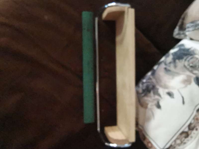 VINTAGE HANDMADE TOWELL RAIL