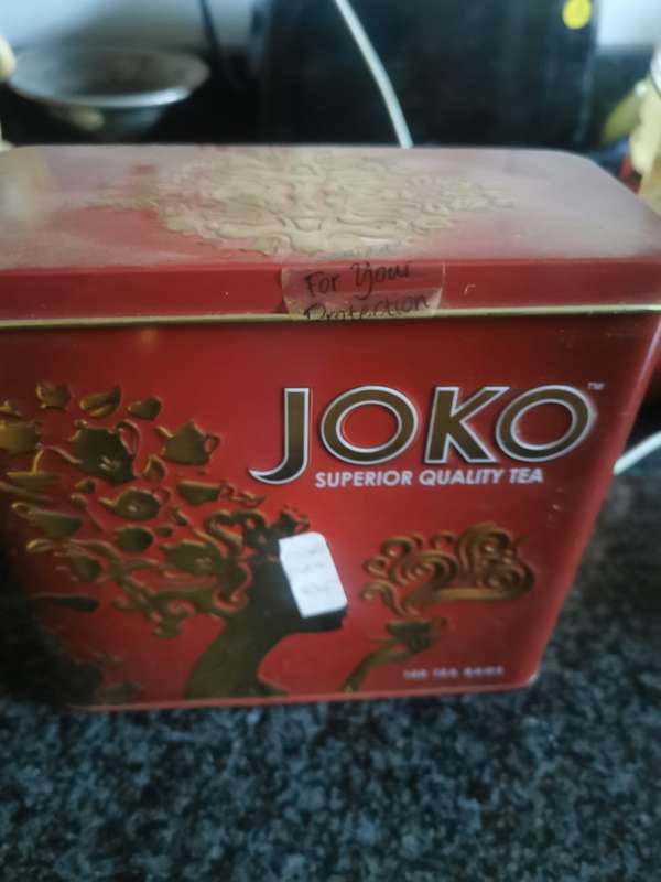 VINTAGE JOKO TIN 4