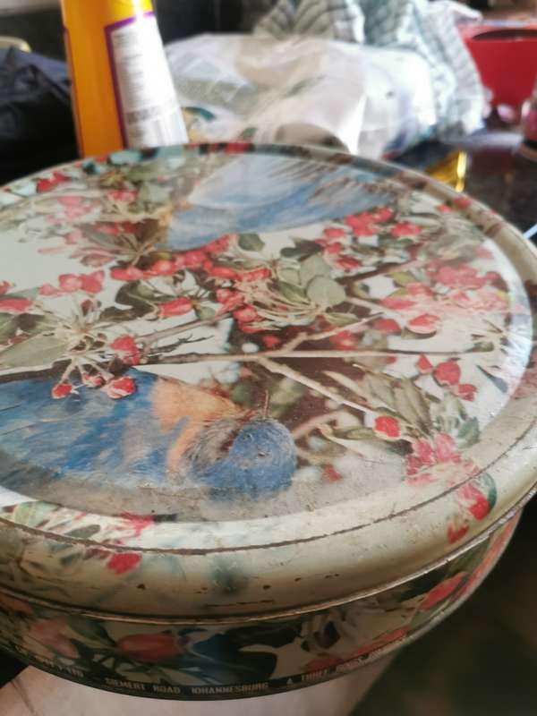 VINTAGE 3 RINGS TIN
