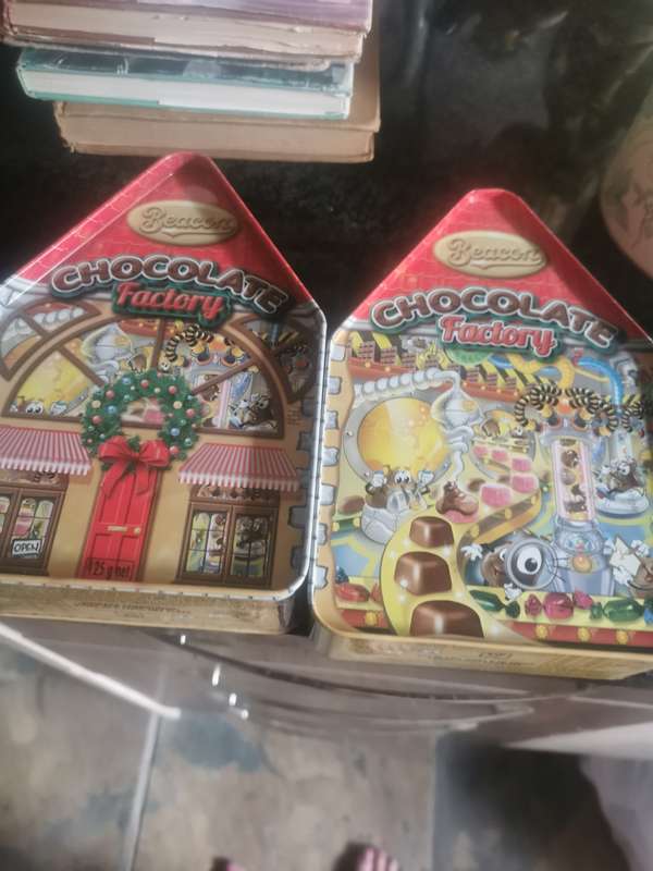 2 VINTAGE SMARTIE TINS