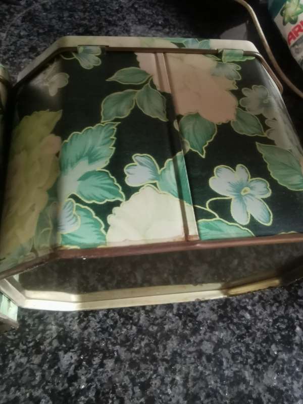 2 VINTAGE GREEN TINS