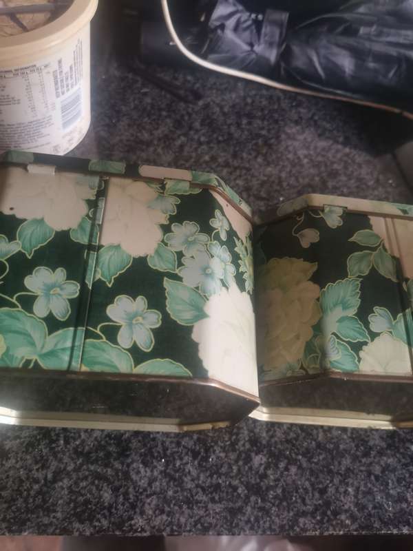 2 VINTAGE GREEN TINS