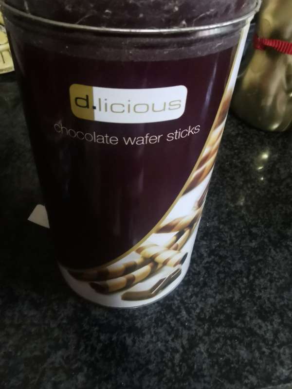 VINTAGE WAFERS TIN 1