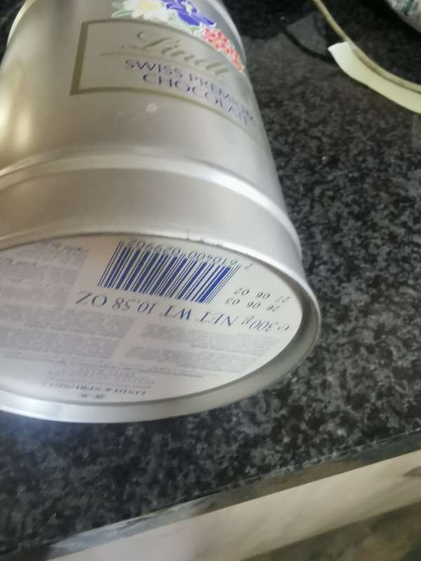 VINTAGE LINDT TIN 2