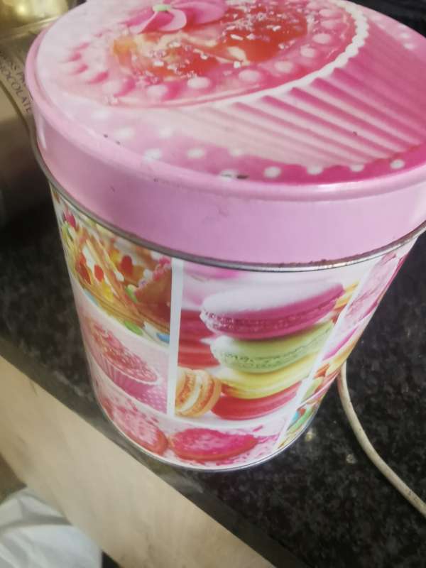 VINTAGE PINK TIN