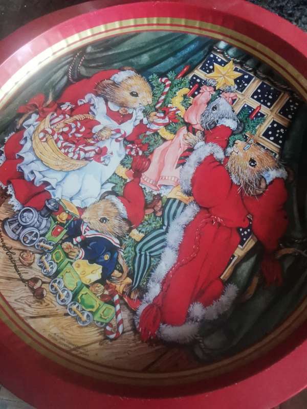 VINTAGE SUSAN HARTMAN DESIGN  ON METAL TRAY