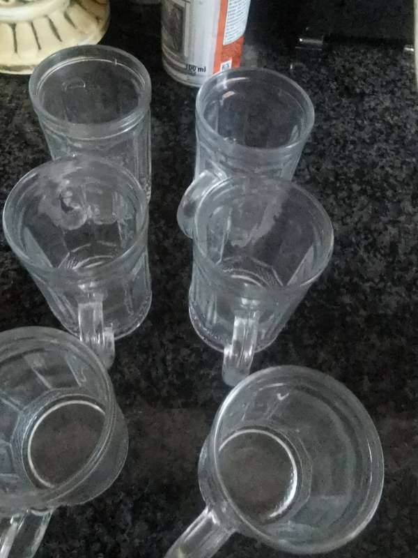 6  6,7CM GLASS MUGS