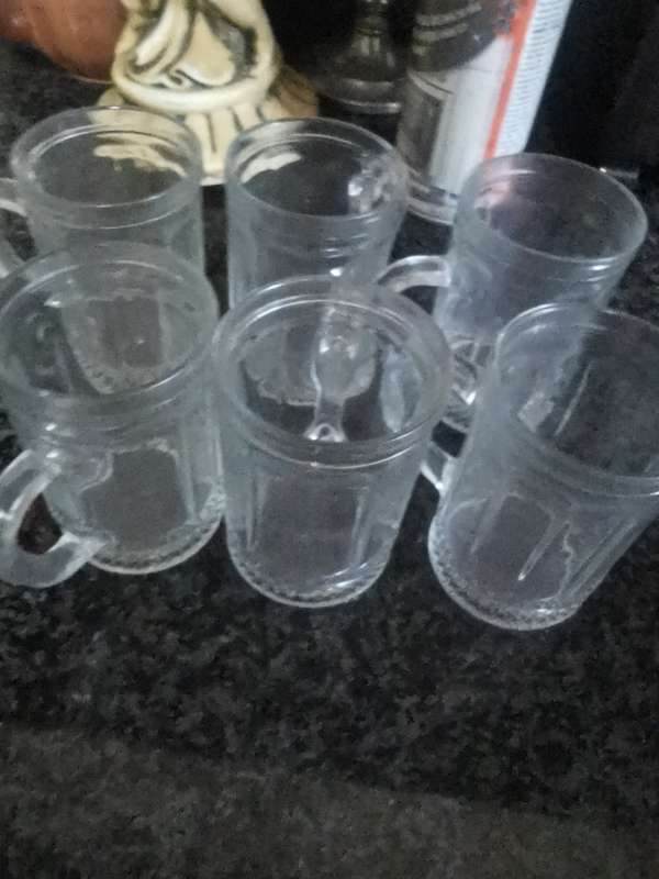 6  6,7CM GLASS MUGS
