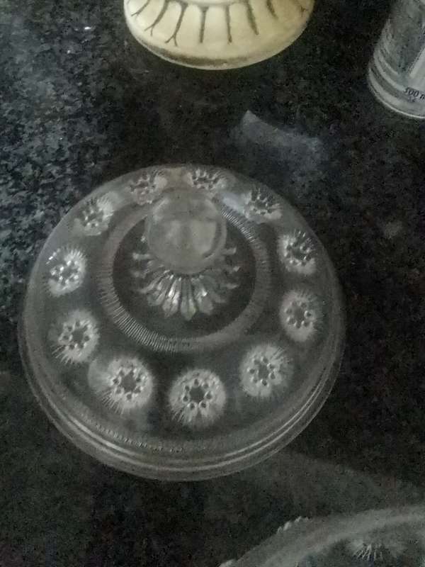 VINTAGE DETAILED GLASS BUTTER DISH
