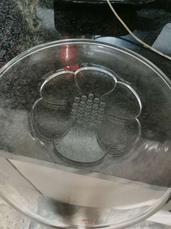 VINTAGE GLASS PLATTER 3