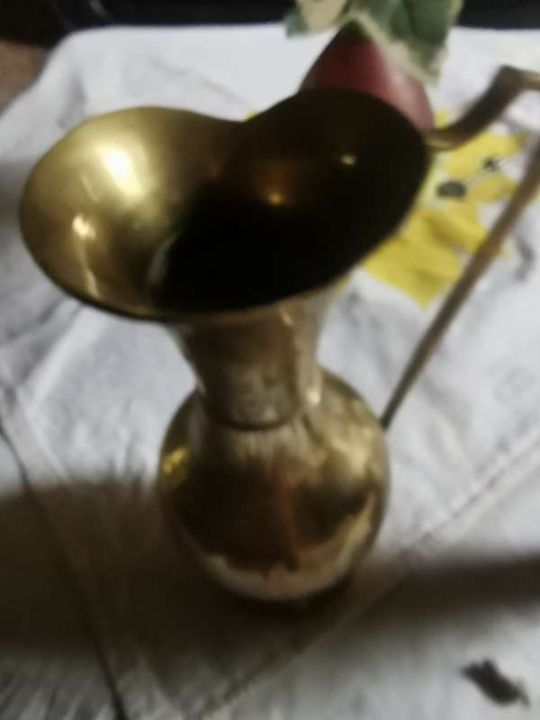 Vintage 19cm brass vase with handle
