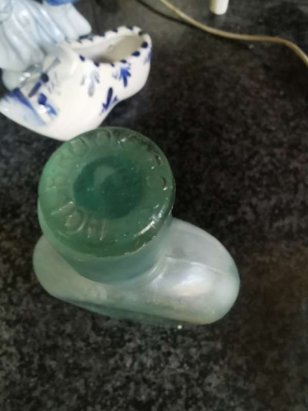 Vintage hollbrooks bottle wit stopper