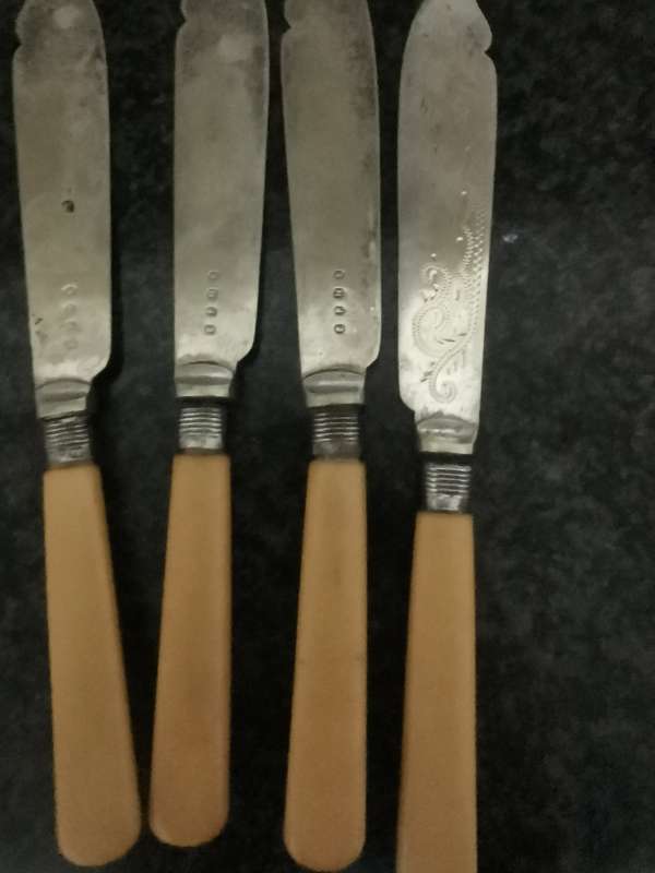 4 EPNS FRUIT KNIVES