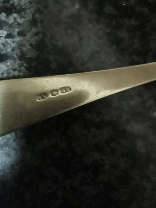 6 epns fish knives