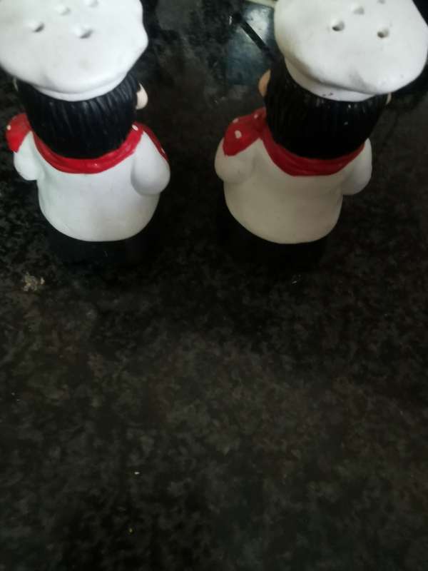 Vintage chef set salt and pepper shakers