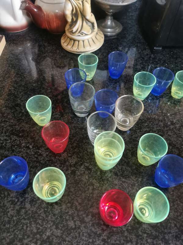 Vintage lot tot glasses