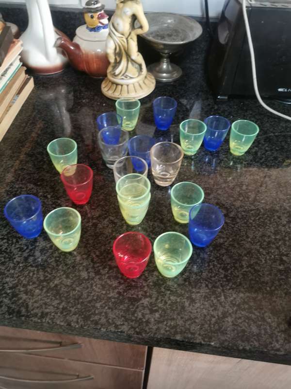 Vintage lot tot glasses