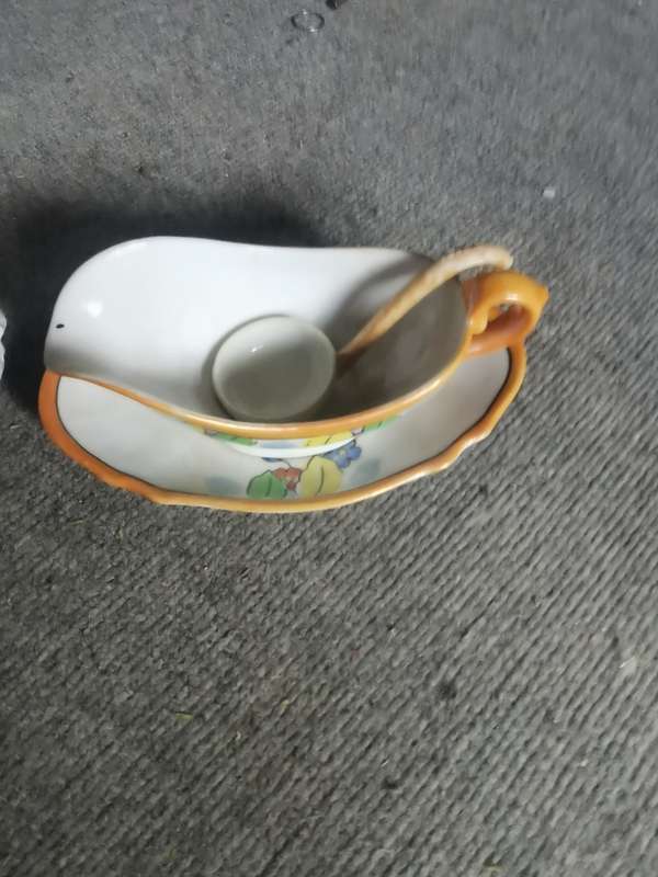VINTAGE 3 PIECE GRAVY DISH