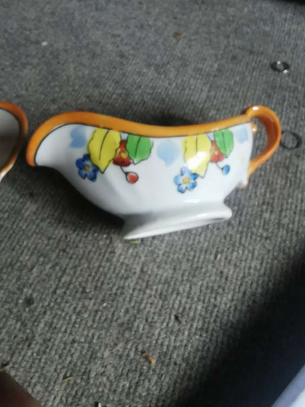 VINTAGE 3 PIECE GRAVY DISH