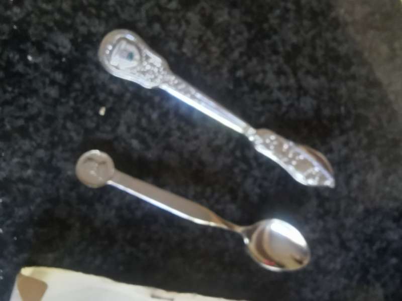 SMALL COLLECTABLES