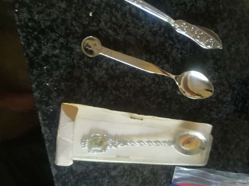 SMALL COLLECTABLES