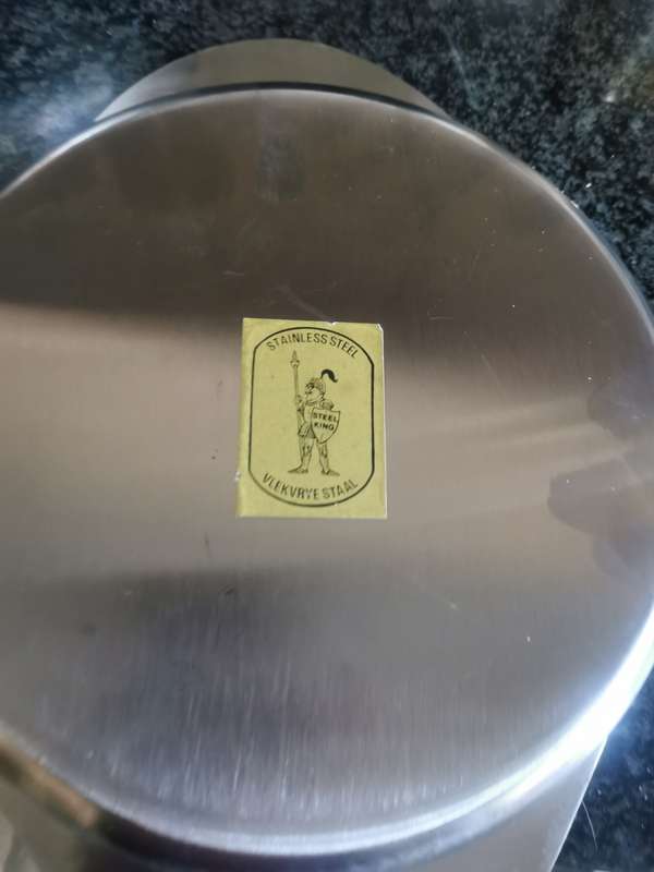 VINTAGE  STAINLESS STEEL TART BOWL