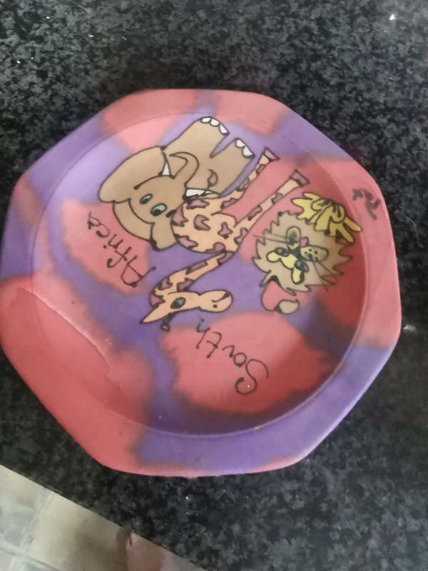VINTAGE SMALL HANDPAINTED PLATE