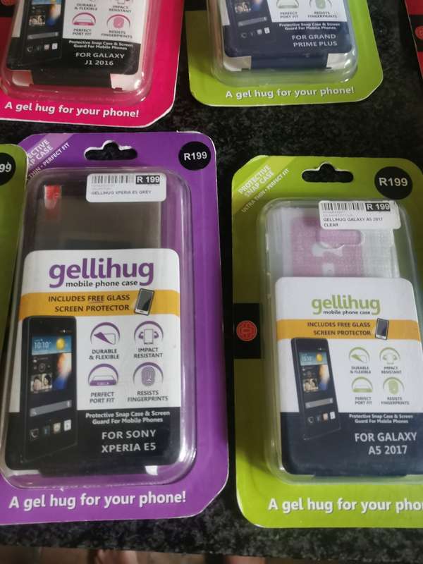 LOT OF CELLPHONE EXCESSORIES
