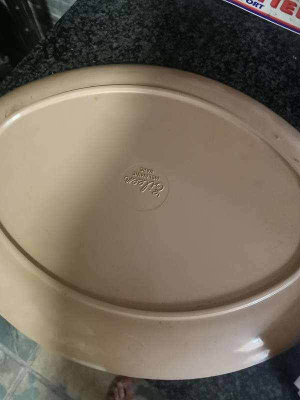 VINTAGE MELAMINE OVAL DISH