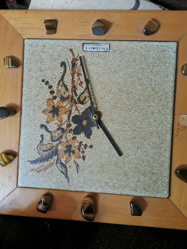 VINTAGE HANDMADE WALL CLOCK