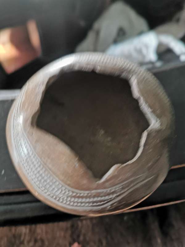 VINTAGE SMALL POTTERY ASHTRAY