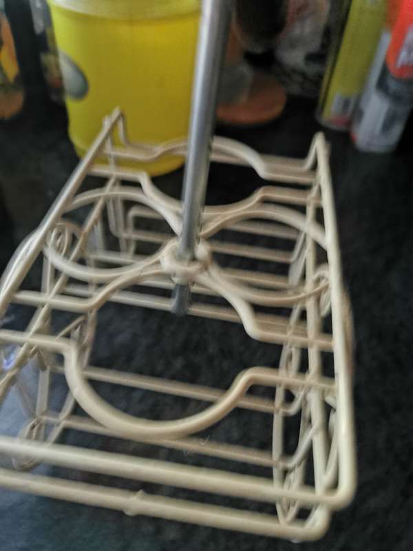 VINTAGE SALT AND PEPPER STAND