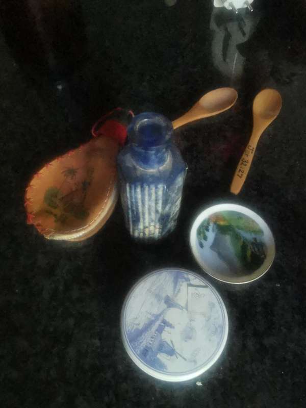 VINTAGE SMALL COLLECTABLES