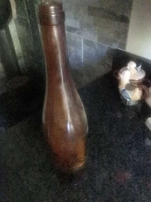 VINTAGE COLLECTABE BOTTLE