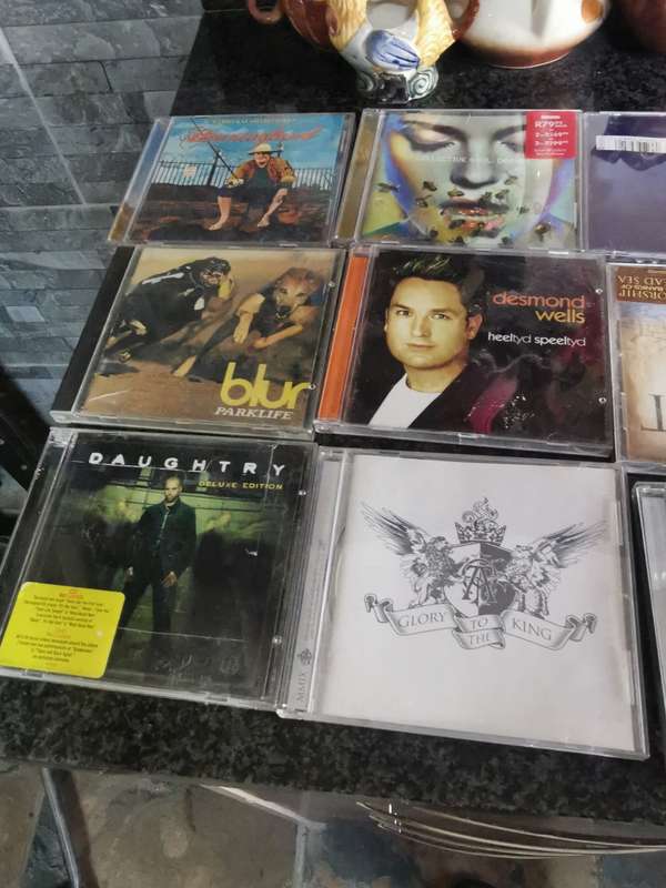33 VINTAGE CDS