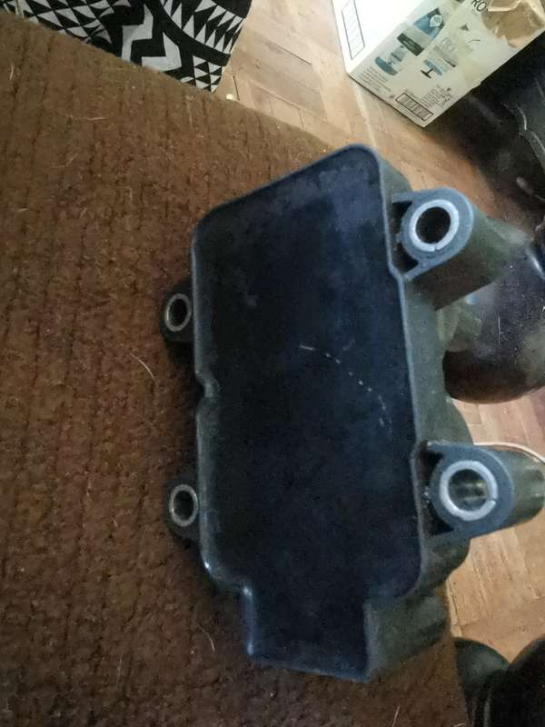 DISTRIBUTOR CAP