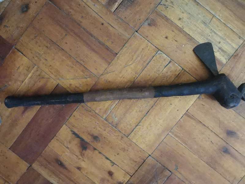 UNUSUAL AFRICAN TRIBAL AXE