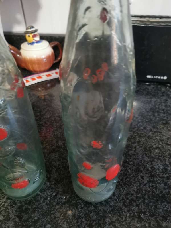 2 COLLECTABLE ANTIQUE BOTTLES