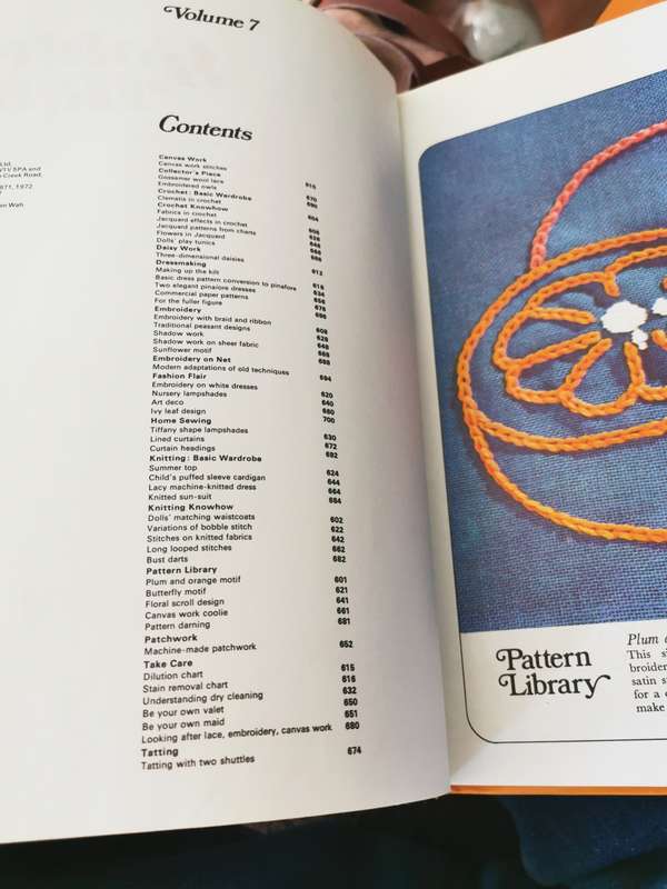 BOOK GOLDERN HANDS 9