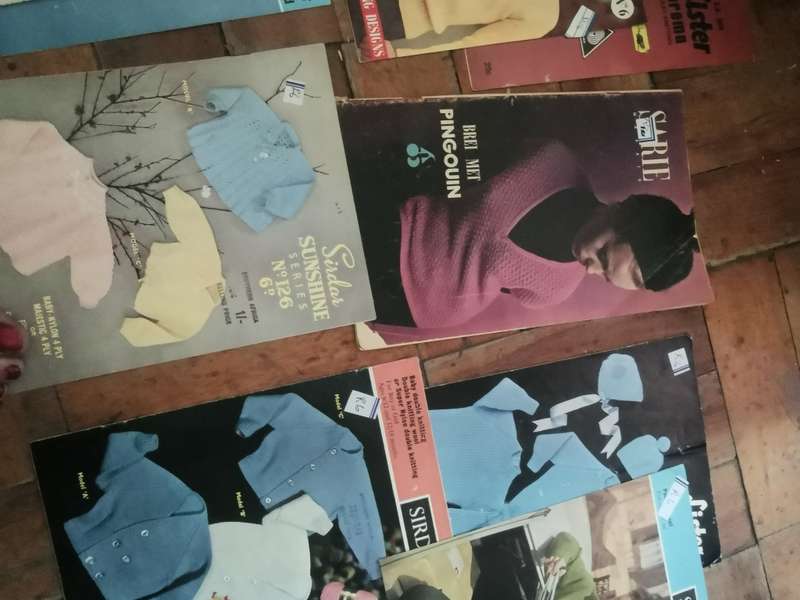 LOT KNITTING PATTERNS