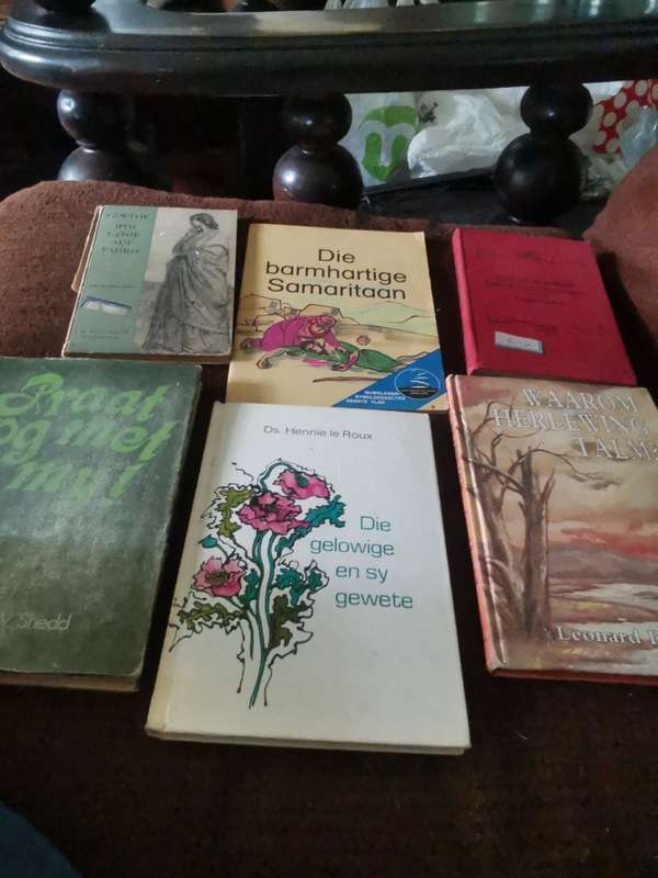 JOB LOT RELIGIOUS  BOOKS