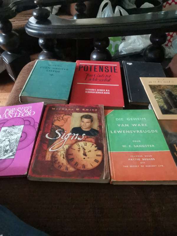 JOB LOT RELIGIOUS  BOOKS