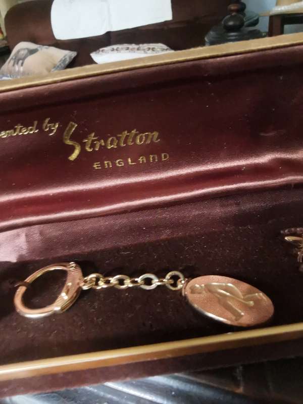 VINTAGW STRATTON ENGLAND CUFFLINKS